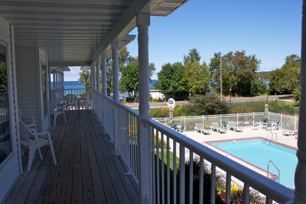 Bay Breeze Resort Ephraim Exterior photo